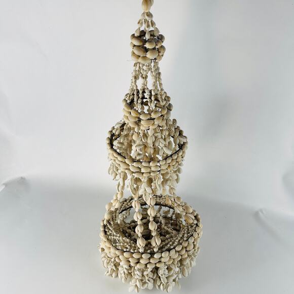 Vintage Seashell Chandelier 27” Boho Hanging Cowrie Shell Nautical Shore Beach - Picture 7 of 7